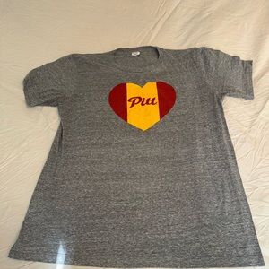 XL women’s Pitt Charlie hustle t shirt.